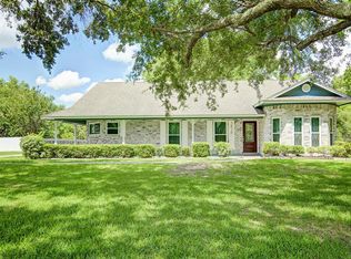2610 Henkel Ln, Santa Fe, TX 77510