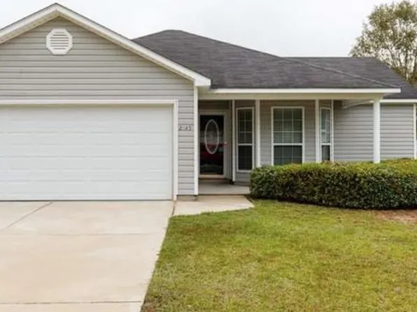 2745 Pineview Dr, Valdosta, GA 31602