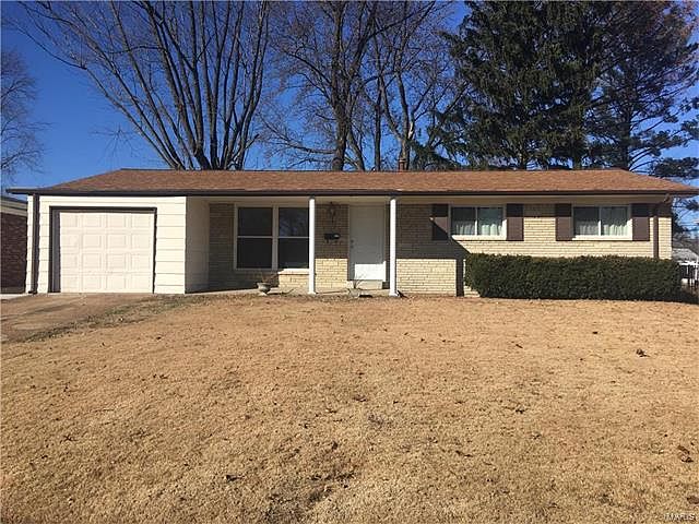 1st image of 29 Hammes Dr