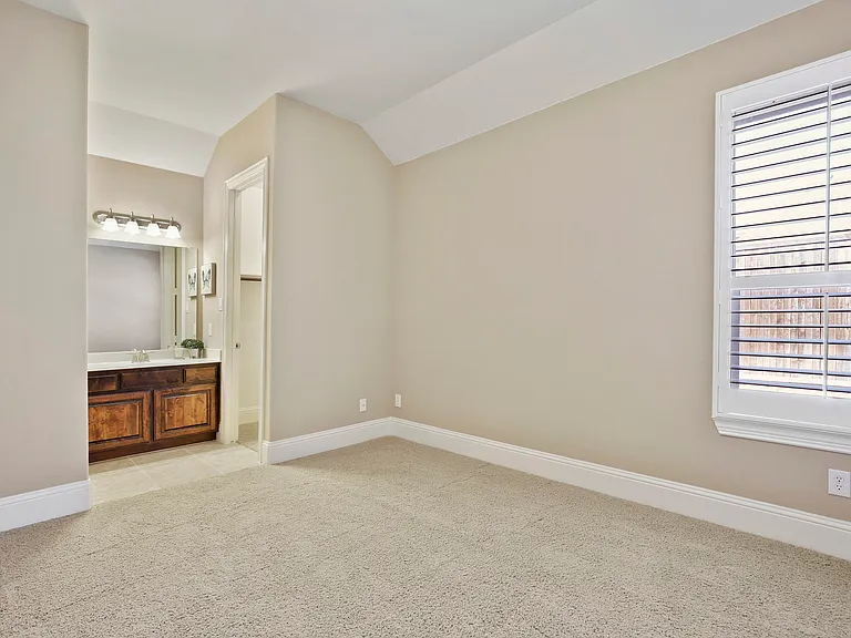 13732 Eleanor Ave — Photo 34