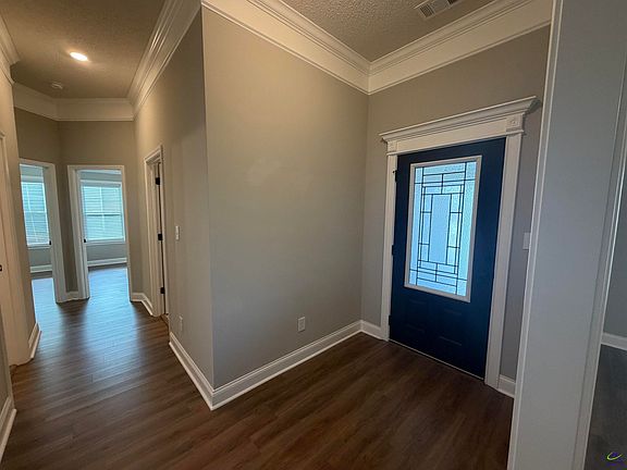 3rd image of 521 Edgarton Way