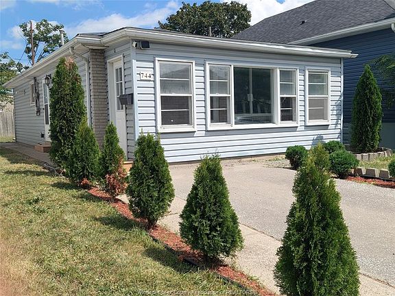 2nd image of 744 McKay Ave