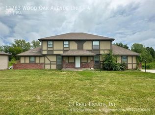11763 Wood Oak Ave APT 4, Richmond, MO 64085