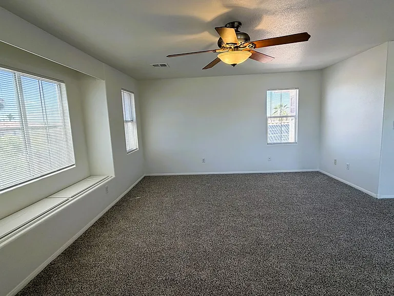 2424 Predera Ave — Photo 18