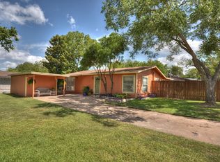 800 Philco Dr, Austin, TX 78745