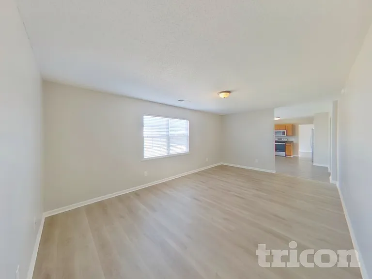 142 Quiet Grove Dr — Photo 4