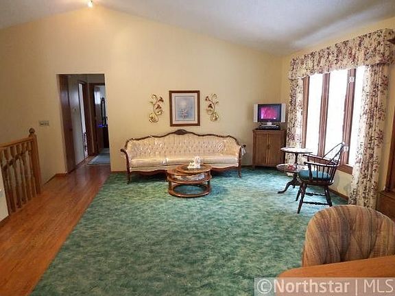 2nd image of 1235 Saddlebrook Ln