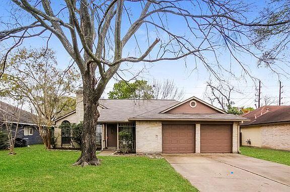 2nd image of 15411 Pebble Lake Dr