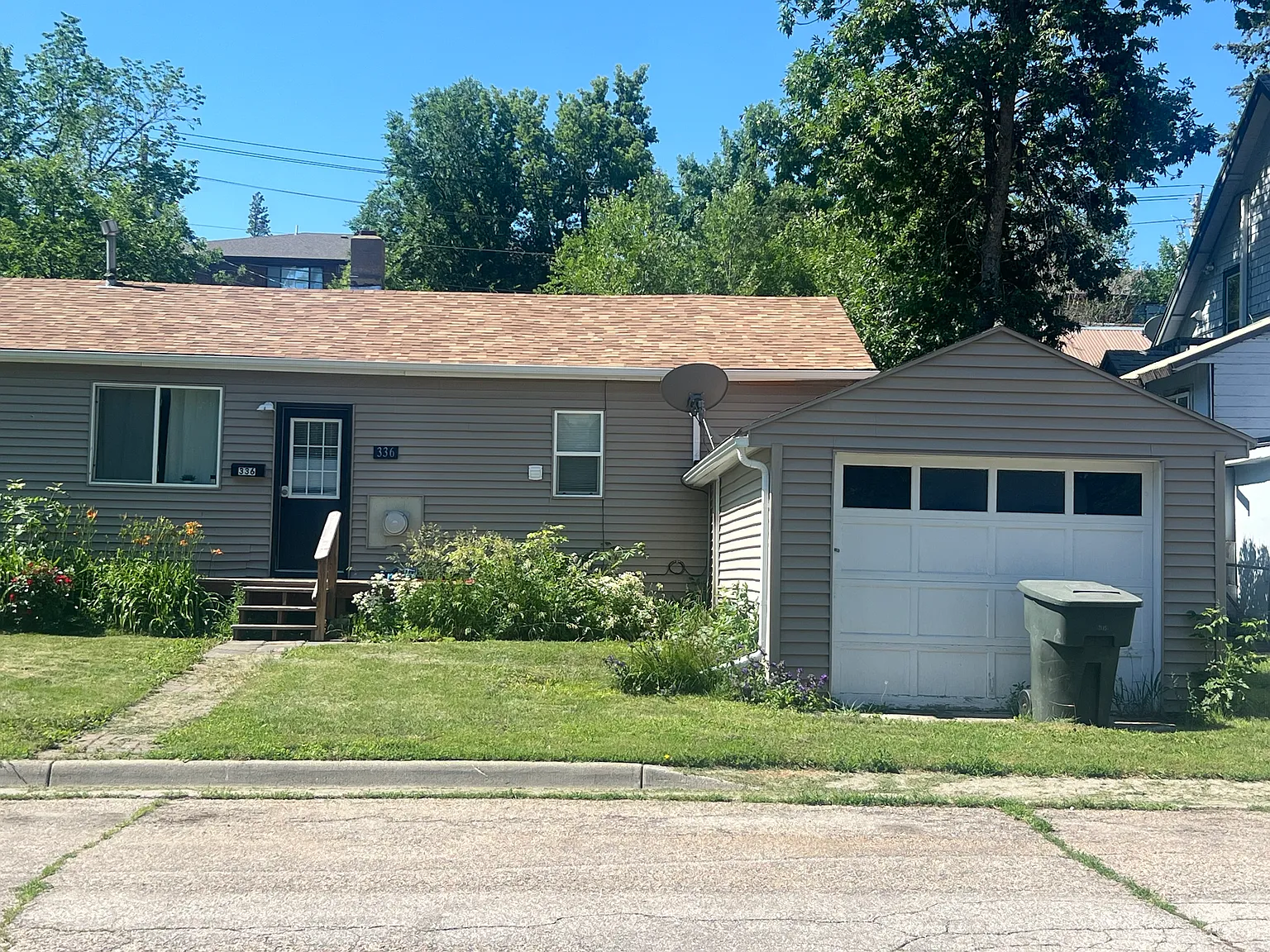 336 Main St — Photo 1