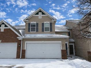 6887 Folkestone Rd #712, Saint Paul, MN 55124