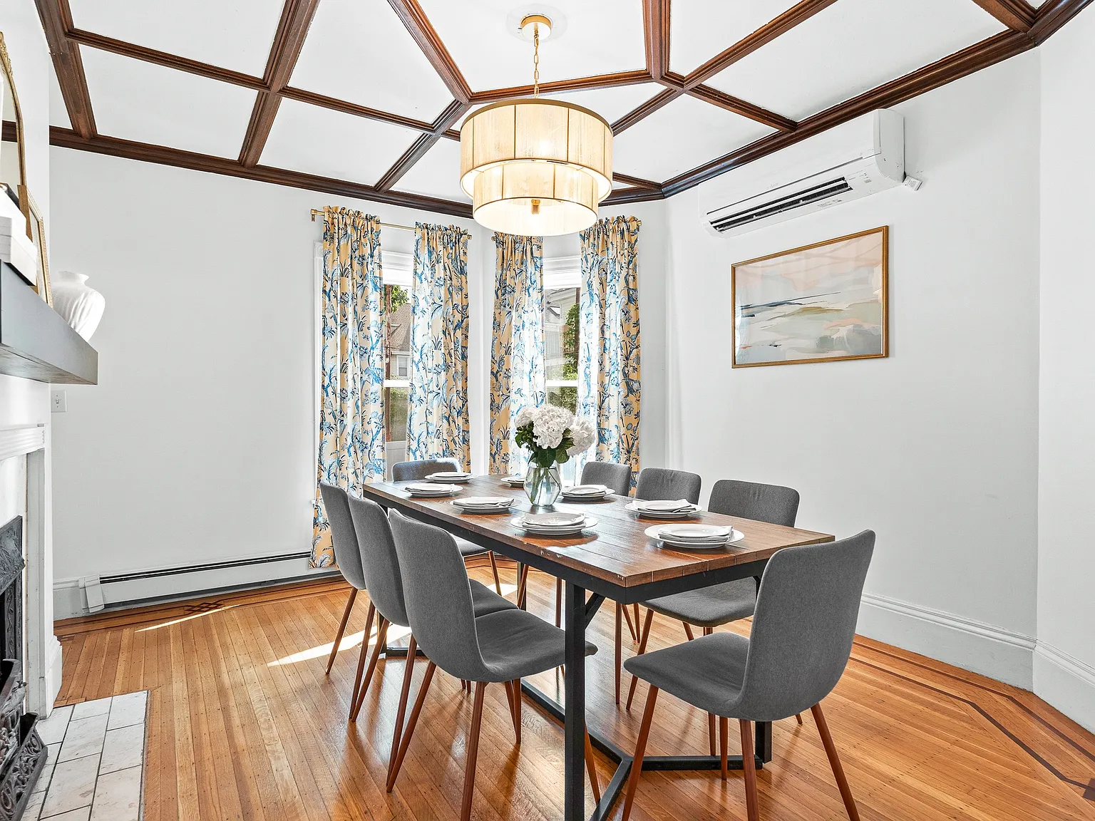 5 bed, 1900 sqft, $6,000 — Photo 2
