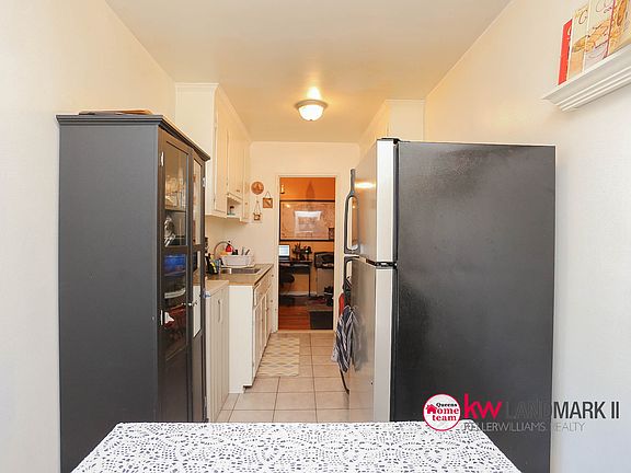 4th image of 3304 94th St #2X