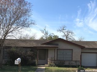 1424 Elm St, Kenedy, TX 78119