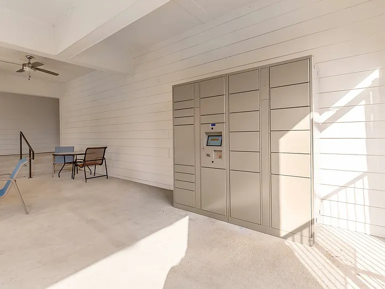 The Ventura Apartments — Photo 20