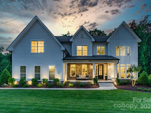 161 Forsythia Ln, Fort Mill, SC 29708