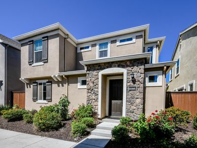 1679 Pena Ln, Woodland, CA, 95776