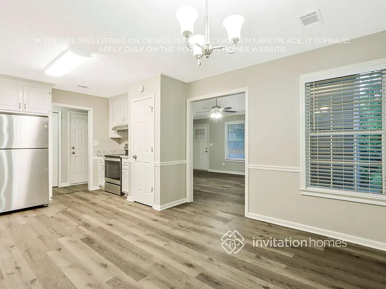 415 Cambridge Way — Photo 11
