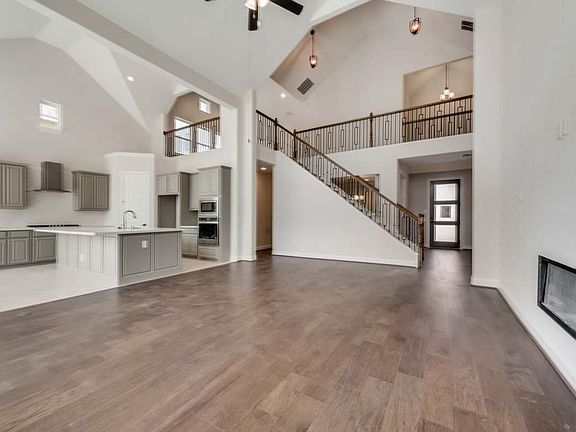 4th image of 1021 Sable Dr