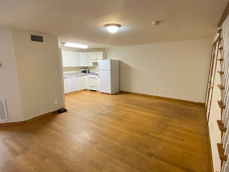 909 W Grace St #6 — Photo 9
