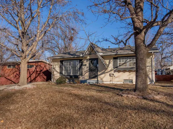 2048 N McComas Ave, Wichita, KS 67203