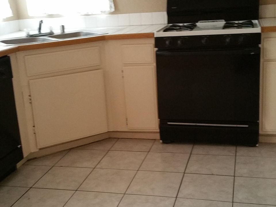 1st image of 12200 Galaxy Dr