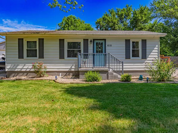 618 E Washington St, Chandler, IN 47610