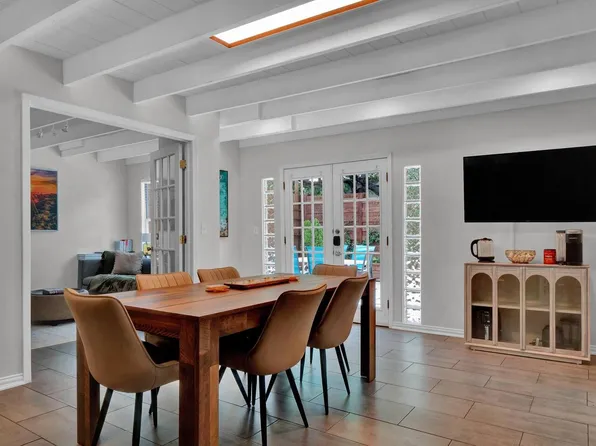 211 Lessin Ln APT B, Austin, TX 78704