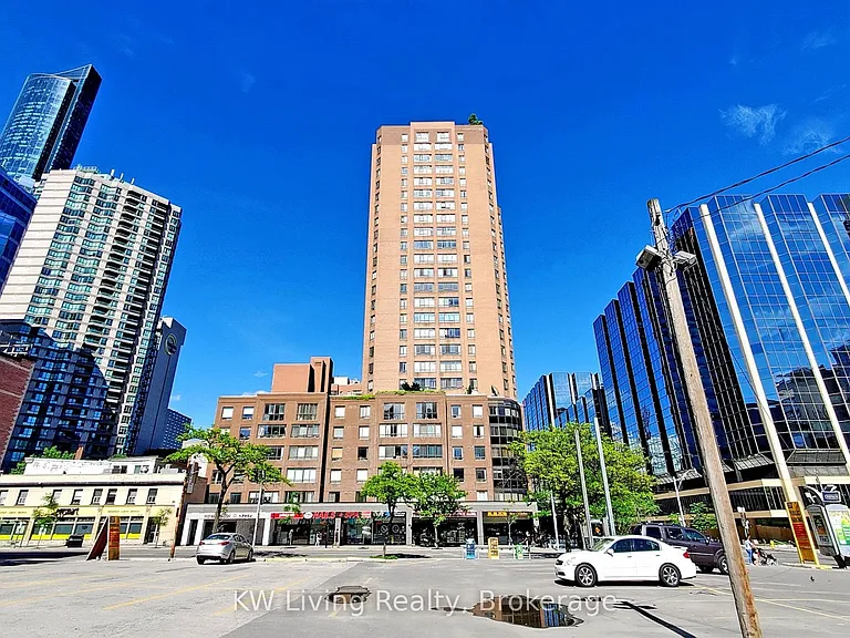 633 Bay St #814 — Photo 2