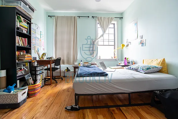 Rented by null | media 28