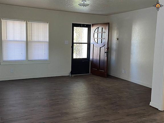 3rd image of 1310 S Avenue C