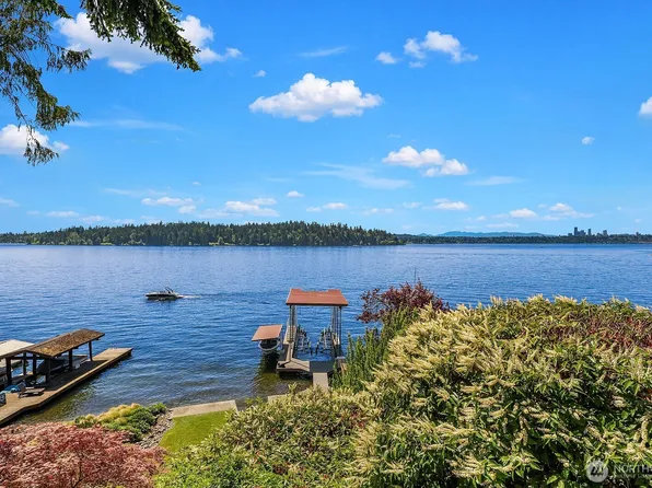 4835 Forest Avenue SE, Mercer Island, WA 98040