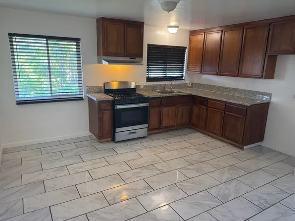 707 A St #C, Bakersfield, CA 93304