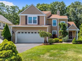 20 Rosewood Dr, Howell, NJ 07731