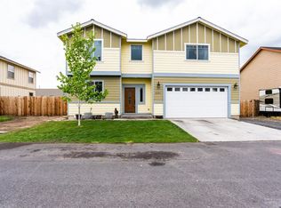 2221 NE 6th St, Redmond, OR 97756