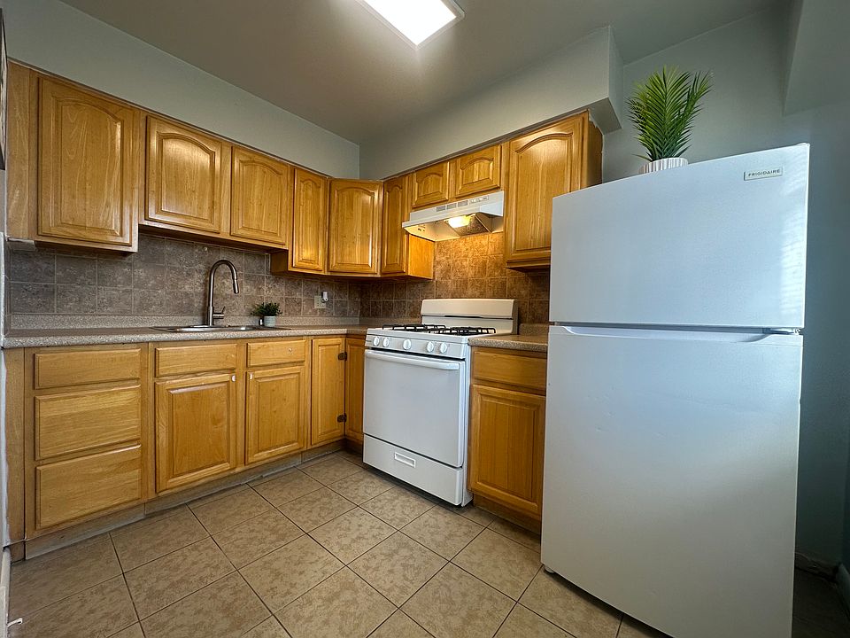 1st image of 1406 Greeby St Floor 2