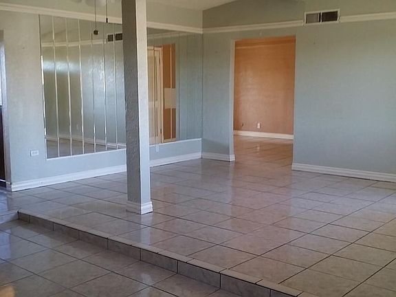2nd image of 10405 Springwood Dr