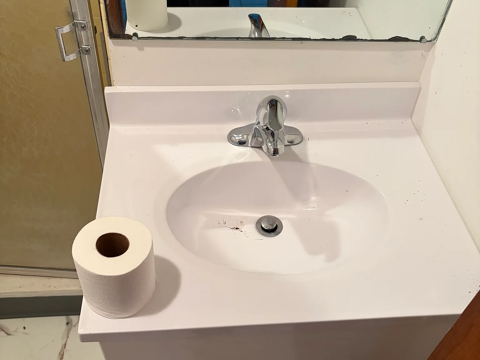 Studio, 300 sqft, $700 — Photo 3