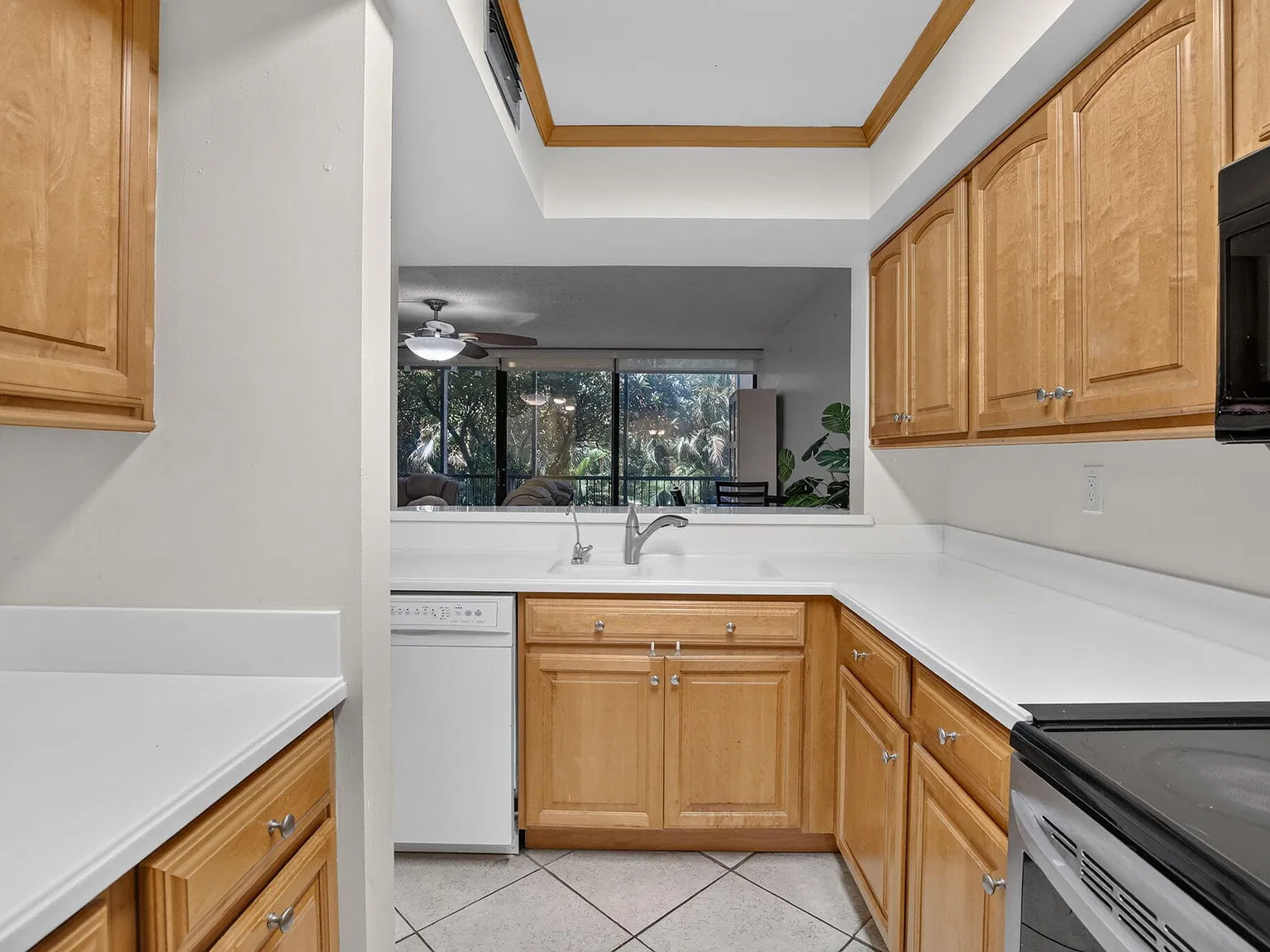 2 bed, 2.5 bath, 1230 sqft, $2,600 — Photo 3