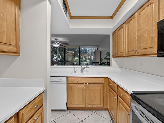 3rd image of 2931 SW 87th Ter APT 1922