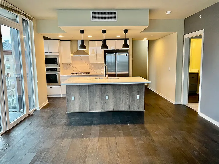 76 Cedar St #1308 — Photo 5