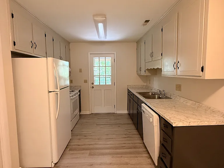 2505 Kilgore Ave — Photo 19