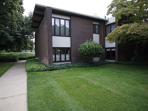 2nd image of 805 S Despelder St APT 11
