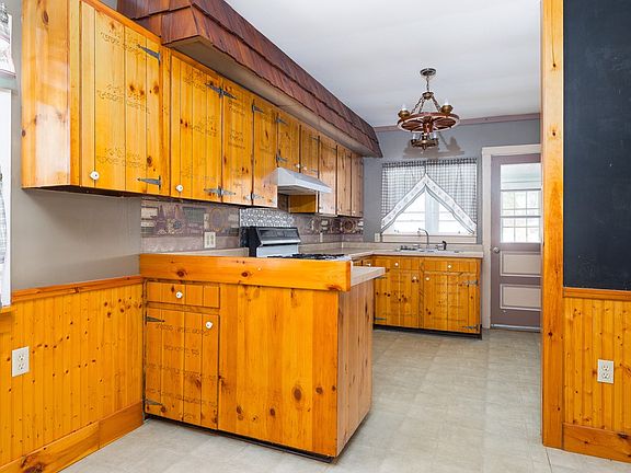 5th image of 5548 Lambs Creek Rd