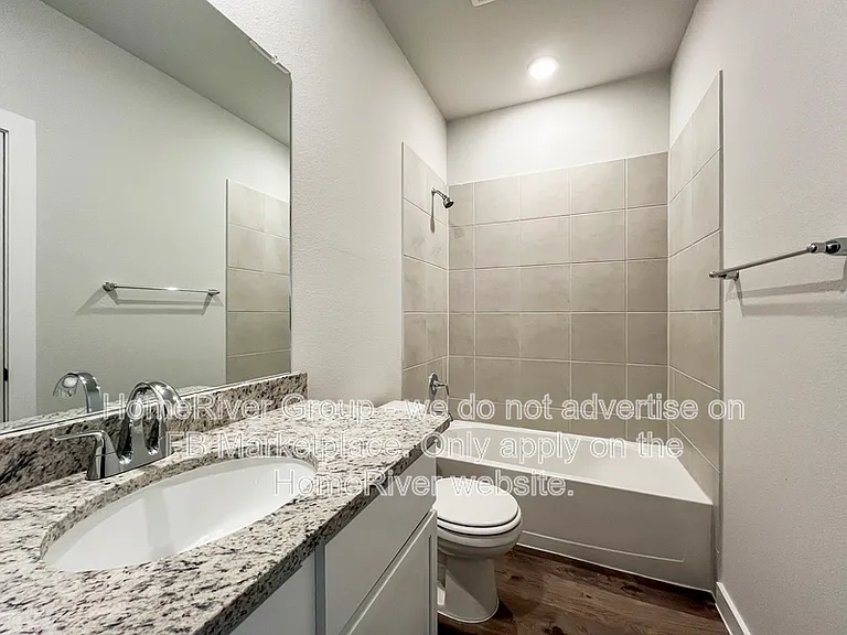 454 Suffolk Dr — Photo 14