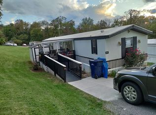 67 Boggs Mountain Loop, Elliston, VA 24087