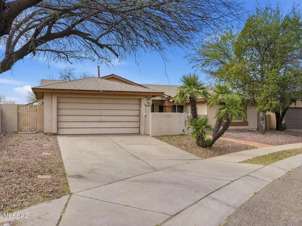 5900 S Hillerman Dr, Tucson, AZ 85746