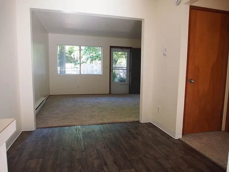 2737 SE 162nd Ave — Photo 5