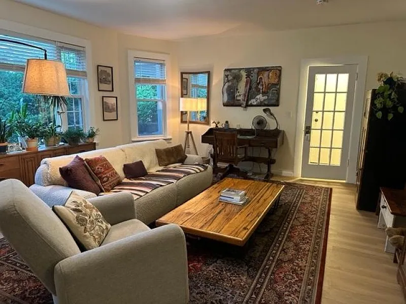 3 bed, 2.5 bath, $3,595 — Photo 2