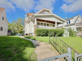 5457 N 35th St, Milwaukee, WI
