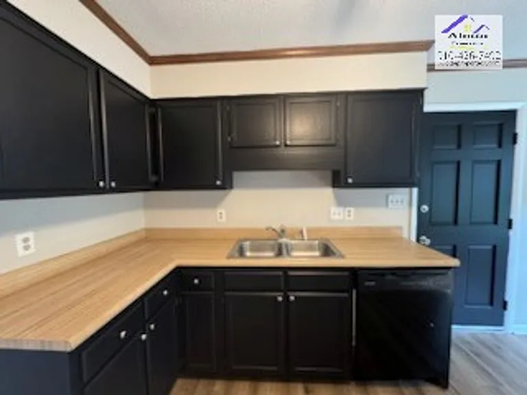 6263 Lake Trail Dr — Photo 11
